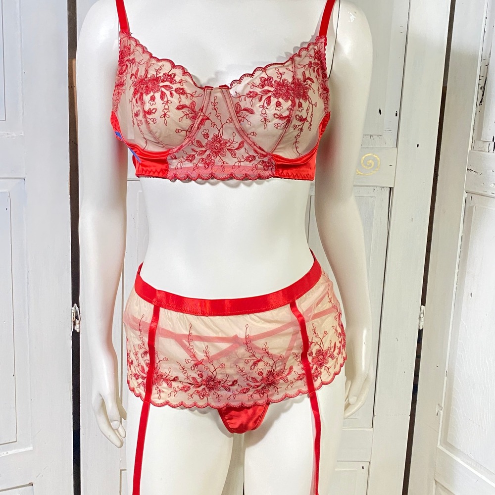 Empress Mimi Women's (M-L) Foxy Cleopatra‎ Lingerie Lacy Mesh 3 Piece Set